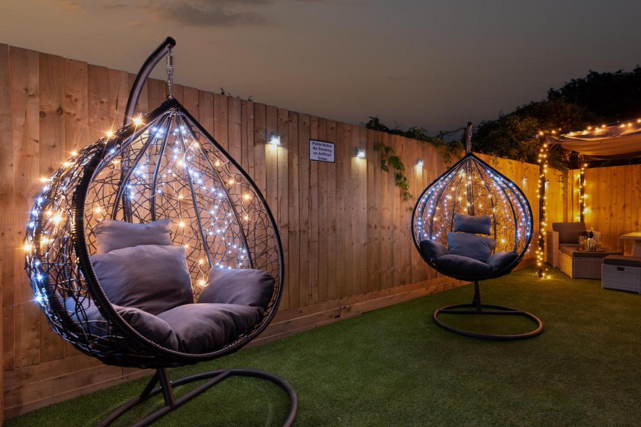 Exquisite Cardiff Apartments- With Garden Lounge & Games Room ภายนอก รูปภาพ